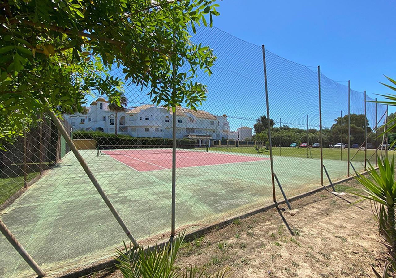 Apartamento En Apartaclub La Barrosa Chiclana de la Frontera Exterior photo